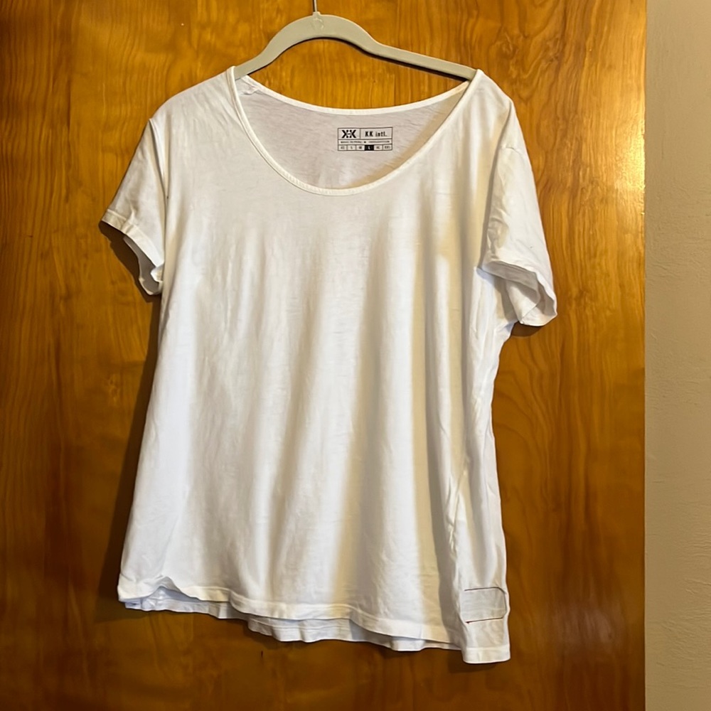 Krochet Kids basic white tee sz large